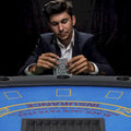 Table de poker demi-lune pliable pour 7 joueurs de 72 po - Bleu/Noir
