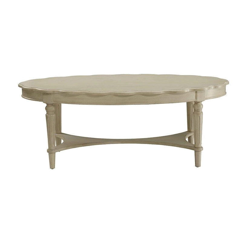 Table basse de style campagne française, blanc antique