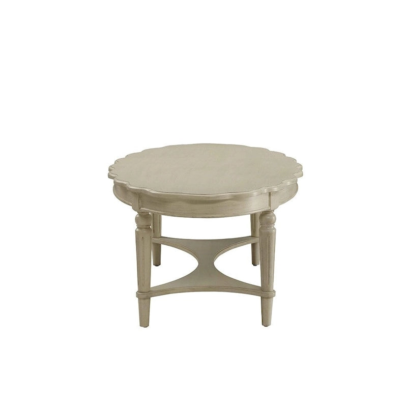 Table basse de style campagne française, blanc antique