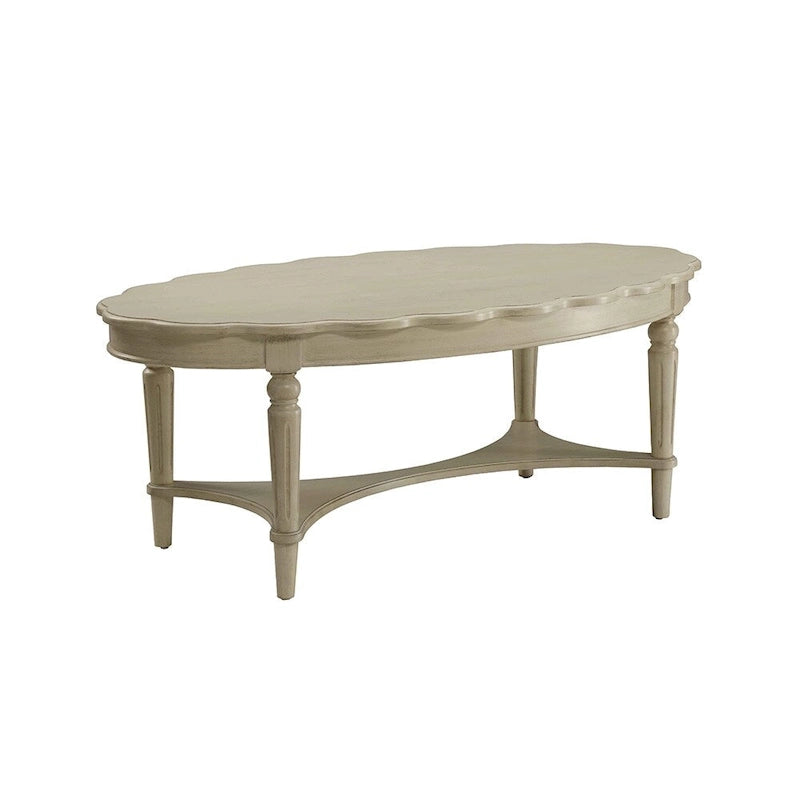 Table basse de style campagne française, blanc antique